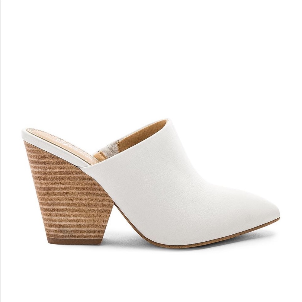 SPLENDID ivory leather mules!